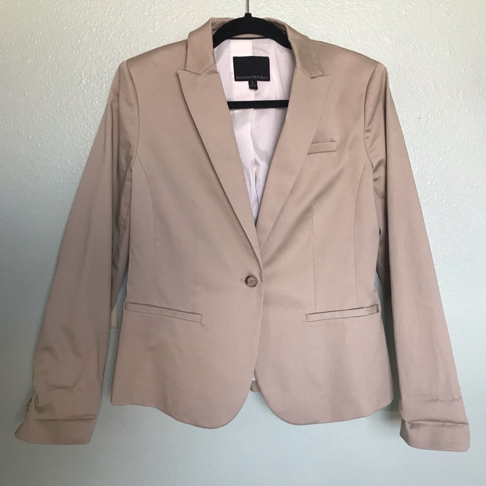 Banana Republic khaki blazer